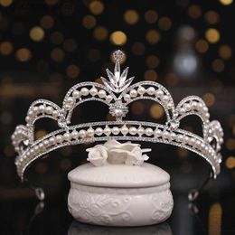 Tiaras Baroque Luxury Crystal Flowers Bridal Tiaras Crowns Noble Rhinestone Pageant Prom Diadem Bride Headband Wedding Hair Accessories Y240319