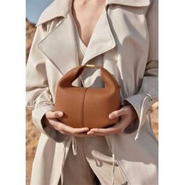 Hip Shoulder Bags French Niche designer handbags Brand High-end Leather Single Shoulder Crossbody Womens tote Bag Chain 240311