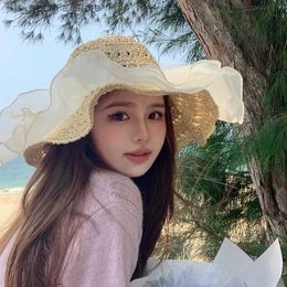 Wide Brim Hats Bucket Hats Sun Hats for Women Summer Luxury Lace Pearl Lady Sun Cap Girls Str Hat Sun Hat Beach Women Summer Hat Travel Hat Y240319