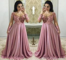 Plus Size Gorgeous Dusty Pink Prom Dresses Long Sleeves Sheer Jewel Neck Applique Lace Handmade 3D Flowers Formal Dress Evening Go4629665