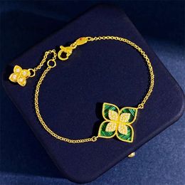 New Arrive Fashion Four Leaf Clover Pendant Sweater Chain Bracelets Designer Jewellery Gold Silver Mother Of Pearl Green Flower Bangle Link Chain Womens 199