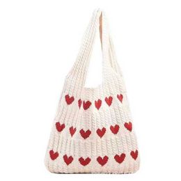 Chic Shoulder Bags For Women Handbag Knitted Love Designer Handbags Tote Bag Autumn Small Simple Western Style Designer Bag 240311