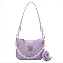 Totes 2024 Fashion Women's Shoulder Bag French Armpit Sweet Pearl Leisure Versatile Messenger Leather Autumn B