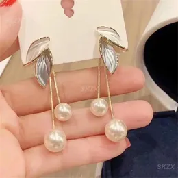 Stud Earrings Simple Elegant Strong Sense Of Decoration Alloy Material Small Fresh Earring Niche Durable Leaf Shape