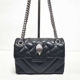 Hip Shoulder Bags Classic Black Small Square Bag Niche Design Eagle Head Womens Bag Designer Handbags Tote 240311