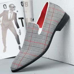 Boots New Design Plaid Dress Shoes for Men Slip on High Quality Male Loafers Classic Point Toe Wedding Shoes Big Size 48