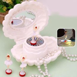 Decorative Figurines Classic Shell Music Box Ballet Girl Musical For Home Decoration Bedroom Ornament