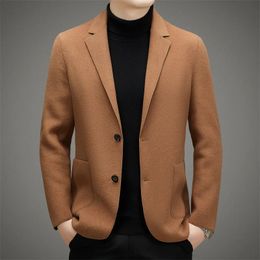 Chic Mens Wool Suit Jackets Autumn Winter Khaki Black Business Casual SingleBreasted Coats Simple Fashion Male Blazer 240318