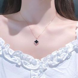 New Classic Van Clover Necklace S925 Sterling Silver Reversible Black and White Onyx Four Leaf Clover Necklace Light Luxury Fashion 18K Lucky Straw Sweater Chain