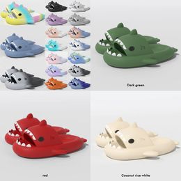 2024 Designer shoes woman sandal Summer Shark Slippers Men Couples Indoor Outdoor Shark Slides Thick Soled Shoes Kids flat sandals Gradient Flip Flops GAI