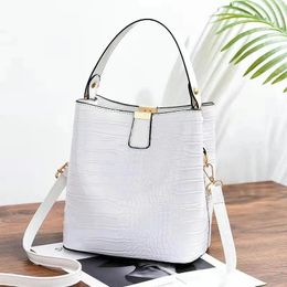 Shoulder Bags Selling Bright Leather Women Bag 2024 Crocodile Pattern PU Bucket Hand-held Simple Trend Wild