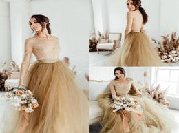 2020 Vintage Gold Wedding Dresses V Neck Lace Appliqued Tulle A Line Long Sleeves Gothic Wedding Gowns Beach Style abiti da sposa5278436