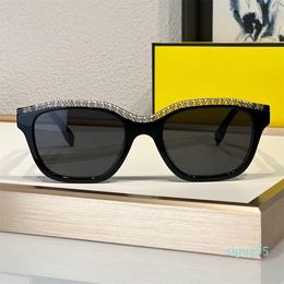 Sunglasses For Men Women Designer Summer Fashion Stylish High Street Traveller Style Anti-Ultraviolet Retro Plate Acetate Square Full Frame Glasses Random Box