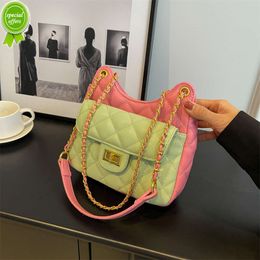 Source Factory High Quality Package This Year the Popular 2024 New Niche Lingge Embroidery Thread Chain Crossbody Bag Is a Stylish Womens Bucket