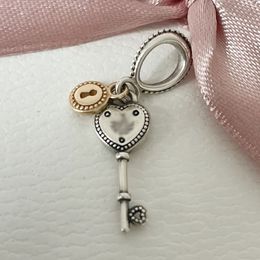 Key to My Heart Pendant S925 Silver Material Fitting Charm Birthday Gift Charm Beads Bracelet Jewellery 796593 Fashion Jewellery