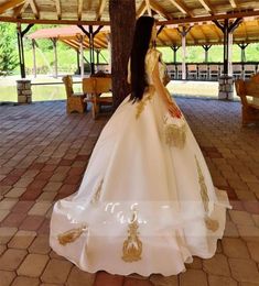 White Satin Caftan Evening Dresses Plus Size 2022 Off Shoulder Gold Lace Applique Arabic Prom Gowns8729369