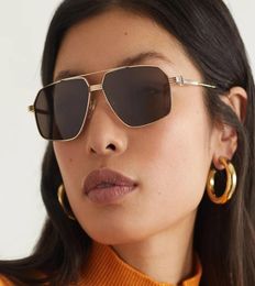 Luxury Mens Sunglasses for Women Sunglass Fashion Brand Design Rivet Retro Woman Sun Glasses UV400 PREMIERE Driver Eyewear Japan Eyeglasses2012182