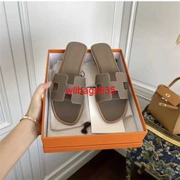 Leather Sandals Oran Womens Slippers HB New Style Slippers for Spring and Summer Wearing Leather Flat Bottoms for Comfort and Versatility Fashi have logo 3BHM