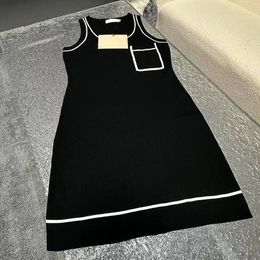 Abito da donna di lusso in colore a contrasto Abito sexy senza maniche dal carro armato Abito elegante e sottile