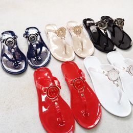 2024 summer Men slippers Luxury designer M gold buckle slipper Women Clip Toe Flat Sandals K letter Summer T Tied Ladies Shoes Beach Casual Woman flip flops Slides