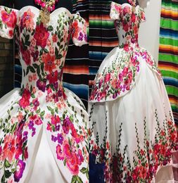 Vintage 3D Floral Flowers Ball Gown V neck Quinceanera Prom Dress with Short Sleeves Corset Back Sweet 15 16 Long Dresses9882176