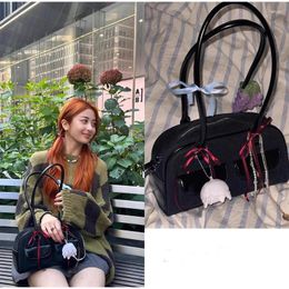 Drawstring Women Retro Oil Wax Multi Pocket Bowling Bag Korean Xu Yunzhen Style Leisure Underarm Commuting Large Capacity Tote