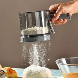 Baking Tools Handheld Plastic Flour Sifter Stainless Steel Strainer Tool (1 Pc)