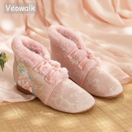 Boots Veowalk Winter Women Warm Faux Fur Jacquard Cotton Short Flat Boots Fuzzy Comfortable Embroidered Shoes Black Pink White Booties