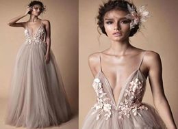 Deep V Neck Sexy Evening Gown Floor Length 3D Floral Applique A Line Prom Dresses Zuhair Murad Cheap Gowns Party Evening Elegant A6225627