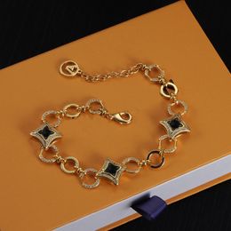 Bracciale classico di design Bracciale vintage in oro con regalo in pietra preziosa nera