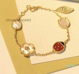 Van Clover Jewellery Bracelet Cleef Bracelets Designer 2024 Series Ladybug Fashion Charm Bracelets Bangle Chain High Quality S925 Sterling Silver 18K Rose Gol