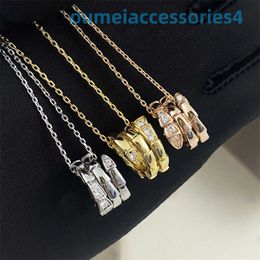 Designer Luxury Brand Jewelry Necklaces Bone Necklace Spirit Pendant Half Snake Shaped Titanium Plated V-gold Small Barbarian Waist Collar Chain