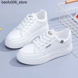 Casual Shoes Womens White Sports Shoes Autumn Lace Thick Sole Casual Apartment Anti slip Outdoor Walking Sports Board Shoes Sapatos Feminis Q240320