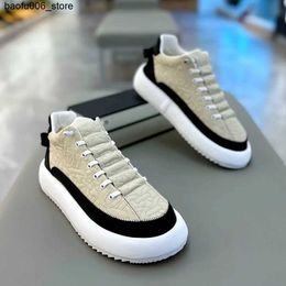 Casual Shoes Mens and womens sports shoes winter plush board shoes fashionable and casual ultra-fine Fibre leather soles high gain platform running shoes Q240320