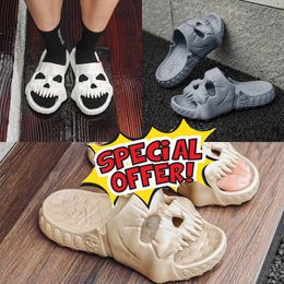 2024 Creative Skull Slippers Summer Men Slippers Outdoor Beach Sandals Non-slip Indoor Slides Shoes GAI low price 40-45