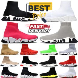 Designer Sock Casual Shoes Graffiti White Black Red Beige Pink Clear Sole Lace-up Neon Yellow Socks Speed Runner Trainers Flat Patform Slip on Sneakers