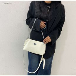 Wholesale Retail Brand Fashion Handbags Xia Yangs New Self Made Special Material High Quality Soft Leather Version Versatile Fashion Chain Underarm Bag Straight