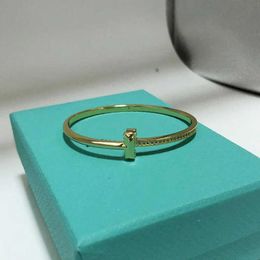 AA Designer Charm Bangle Bracelet TifanT Love Rose Gold T1 set with diamond half diamond narrow Bracelet Gold advanced feeling simple mens and womens YRNB