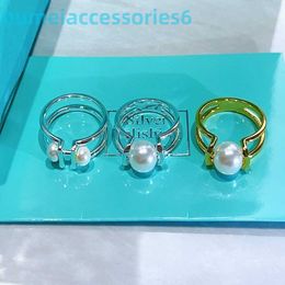 2024 Jewellery Designer Brand Band Rings Natural Light Pearl Ring Fashionable Simple Personalised Versatile and Straight