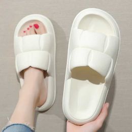 Slippers House Woman Summer Beach Slides Indoor Outdoor Non Slip Soft Sole Men Male Ladies Shoes Female Anti Skid Casual H240325