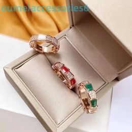 2024 Jewellery Designer Brand Band Rings v Plated 18k Rose Gold Bone Snake Ring