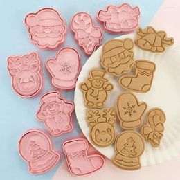 Baking Moulds 8Pcs/Set DIY Cartoon Biscuit Mould Christmas Cookie Cutters ABS Plastic Cake Decorating Tools Kitchen