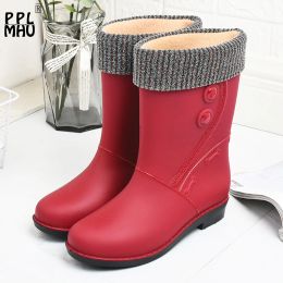 Boots Red MidCalf Warm Plush Rain Boots Korean SlipOn Wearresistant Women Work Boots PVC Waterproof NonSlip Rubber Rain Shoes