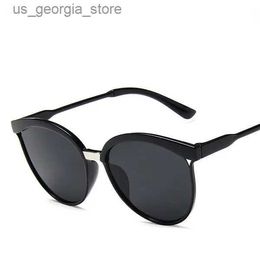 Sunglasses Sunglasses Fashion Classic Retro Cat Eye Mirror Gradient Vintage Luxury Famale Sun Glasses Outdoor UV400 Women 2024 Y240320