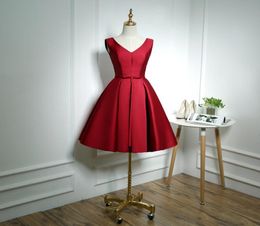 Burgundy V Neck Satin Bridesmaid Dresses with Bow Short 2020 Knee Length Party Dress Maid of Honour Gowns4664473