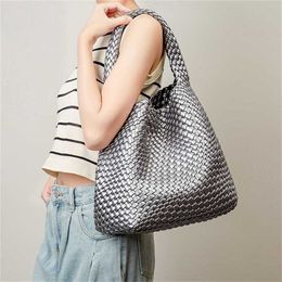 Stylish Shoulder Bags Woven Designer Handbags High Capacity Leather Womens Bag Casual Mother Underarm Tote Bag 240311