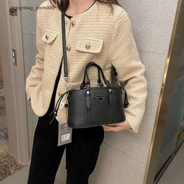 Wholesale Retail Brand Fashion Handbags Basket Bag Womens Crossbody Fashionable and Versatile New Autumn Winter Small Square Trendy Handbag High-end