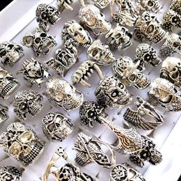 20pcs/lot Retro Big Head Exaggerated Gothic Skull Men Ring Punk Rocker Male Fashon Skeleton Rings Wholesale Lots