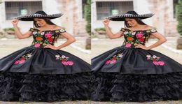 2022 Vintage Black Quinceanera Dresses Charro Mexican Embroidered Ruffles Satin Organza Off Shoulder Ball Gown Formal Evening Dres4154091