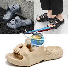 Creative Skull Slippers Summer Men Slippers Outdoor Beach Sandals Non-slip Indoor Slides Couples Shoes GAI